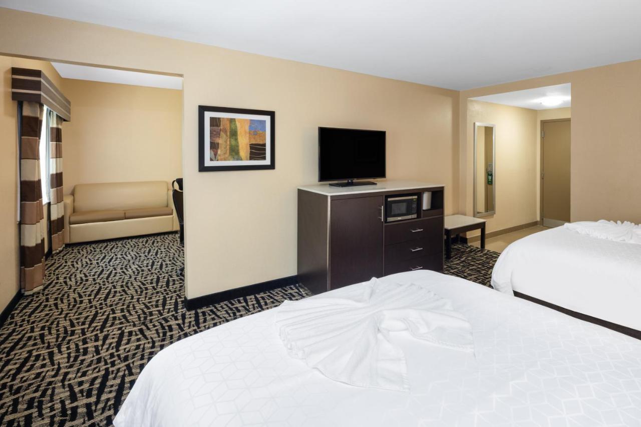 Holiday Inn Poughkeepsie By Ihg Exterior photo